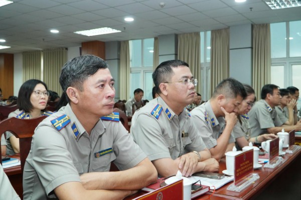 Năm đầu tiên vận hành mô hình tổ chức mới của Thi hành án dân sự: Cơ cấu lại nguồn nhân lực, nâng cao hiệu quả công tác